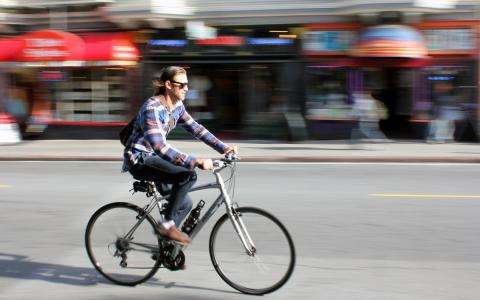 Escapade estivale : Paris à vélo sous le soleil