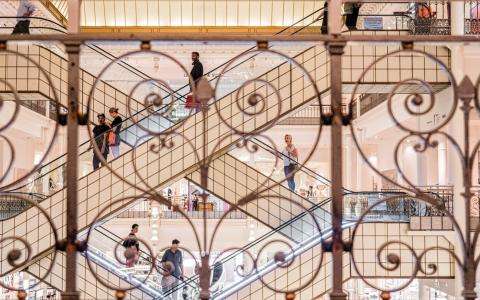 Le shopping façon Rive Gauche au Bon Marché