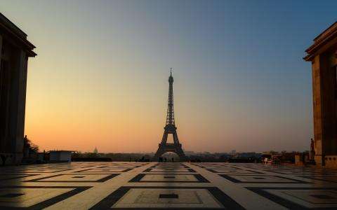 France Imposes a 4-Week Lockdown for November